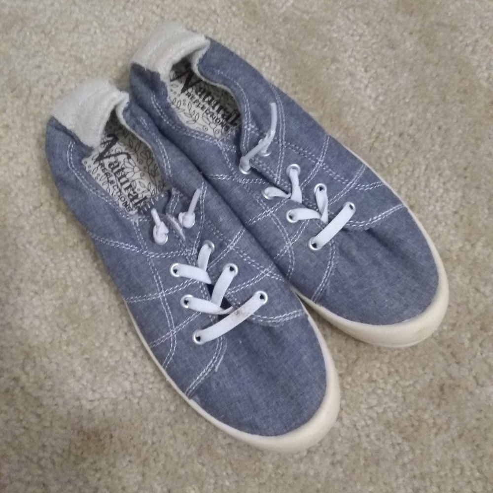 Slip-on sneakers